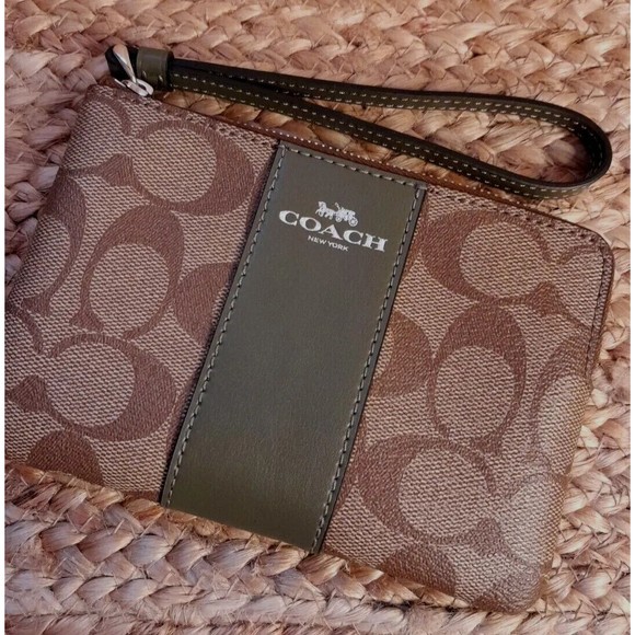 NEW Coach Signature PVC Leather Corner Zip Wristlet Wallet Purse Brown w Green - Picture 1 of 12